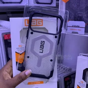 iPhone 17 ProMax UAG Translucent Cases