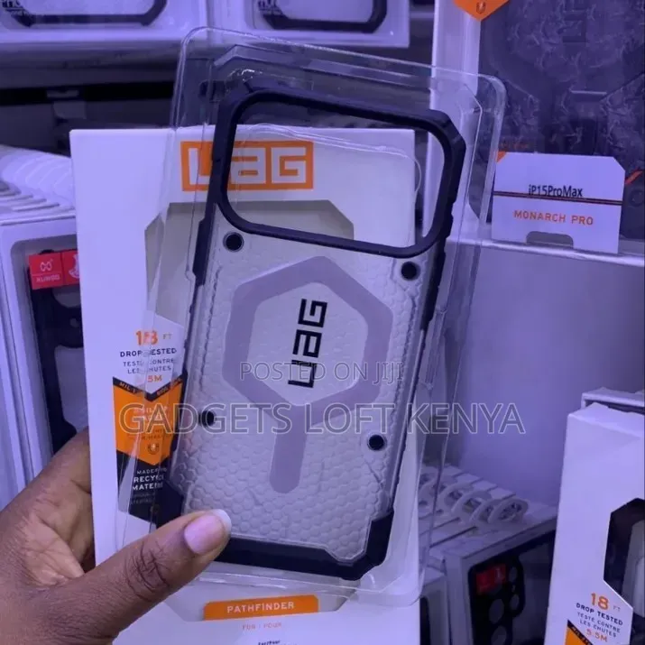 iPhone 17 ProMax UAG Translucent Cases
