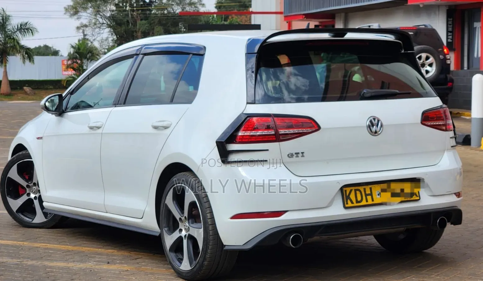 Volkswagen Golf GTI 2015 White