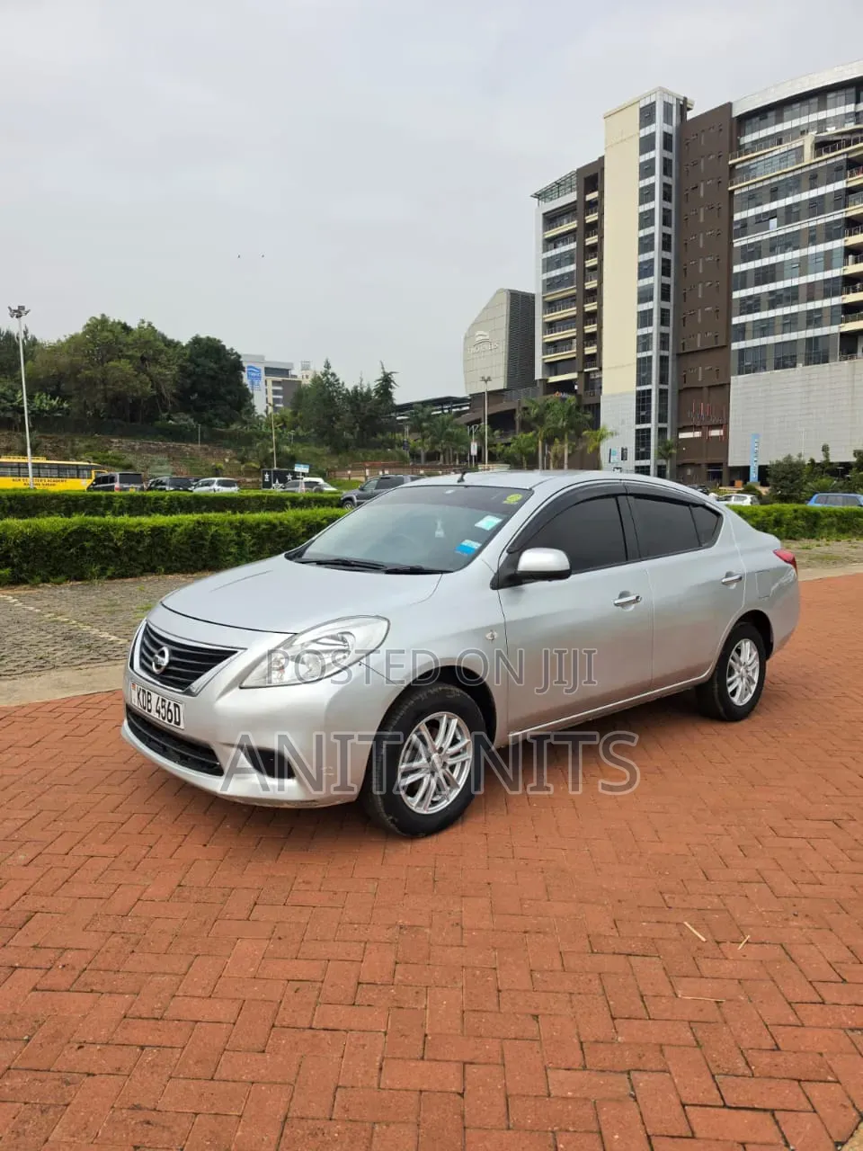Nissan Latio 2014 Silver