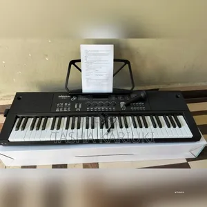 Rechargeable Keyboard 
 Built in Double Speakers 
 Headphones Jack