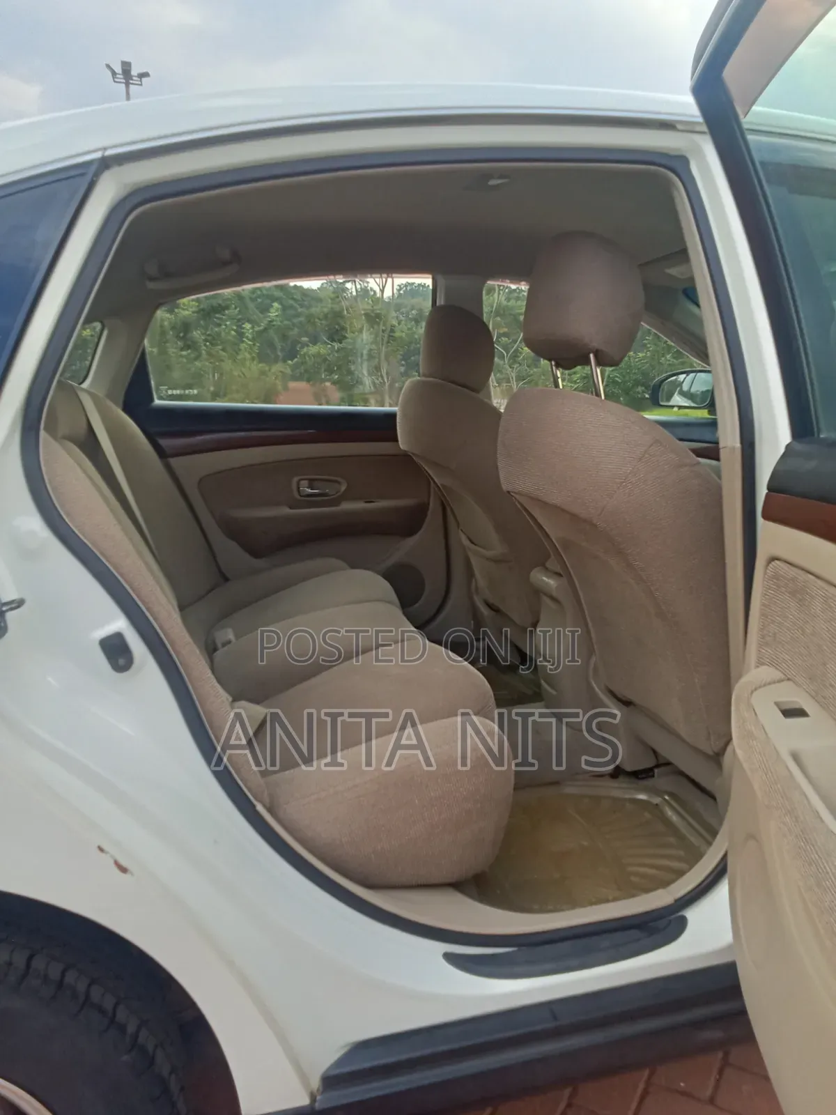 Nissan Bluebird 2012 White