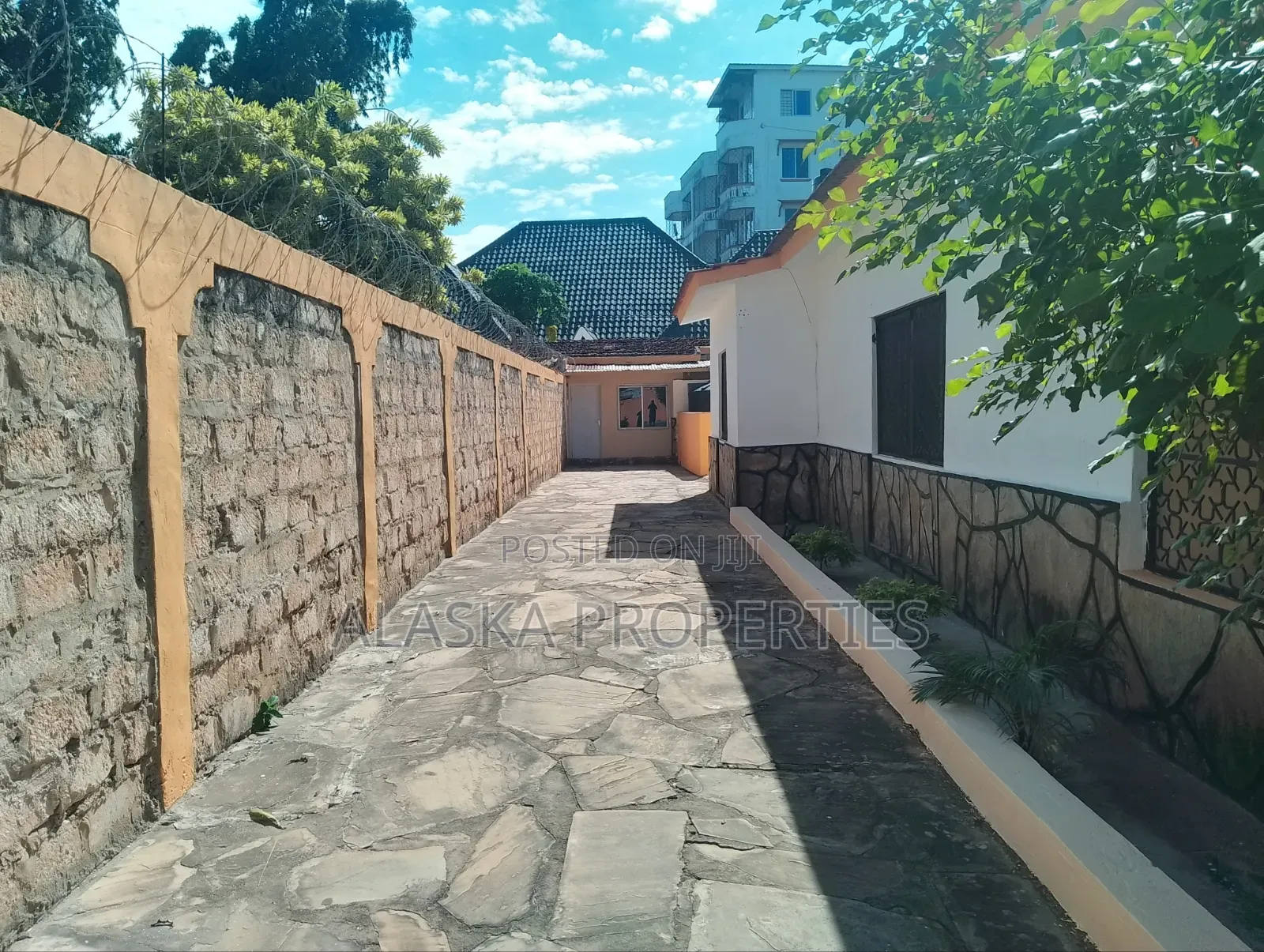 3bdrm Bungalow in Maweni, Nyali Mkomani for rent