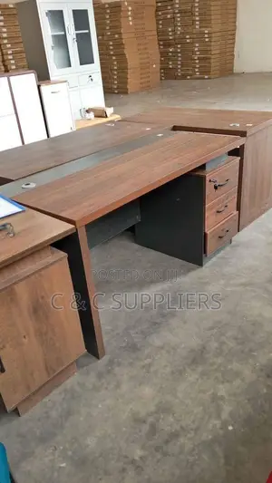 120cm Advanced Home Desk With Drawers.