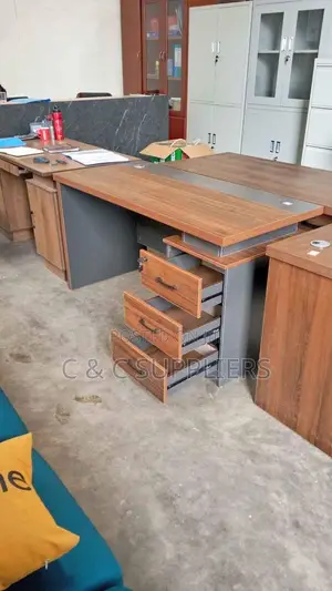 120cm Advanced Home Desk With Drawers.