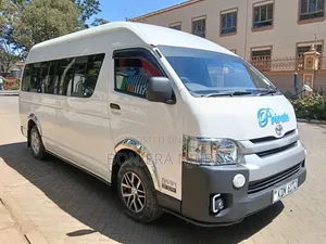 Toyota HiAce 2016 White