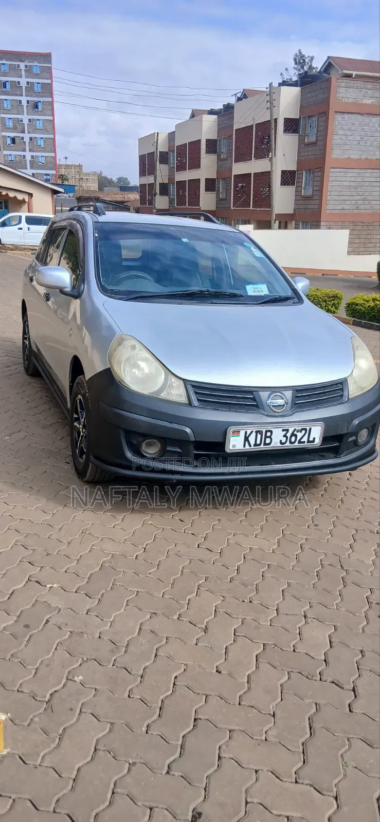 Nissan Advan 2013 Silver