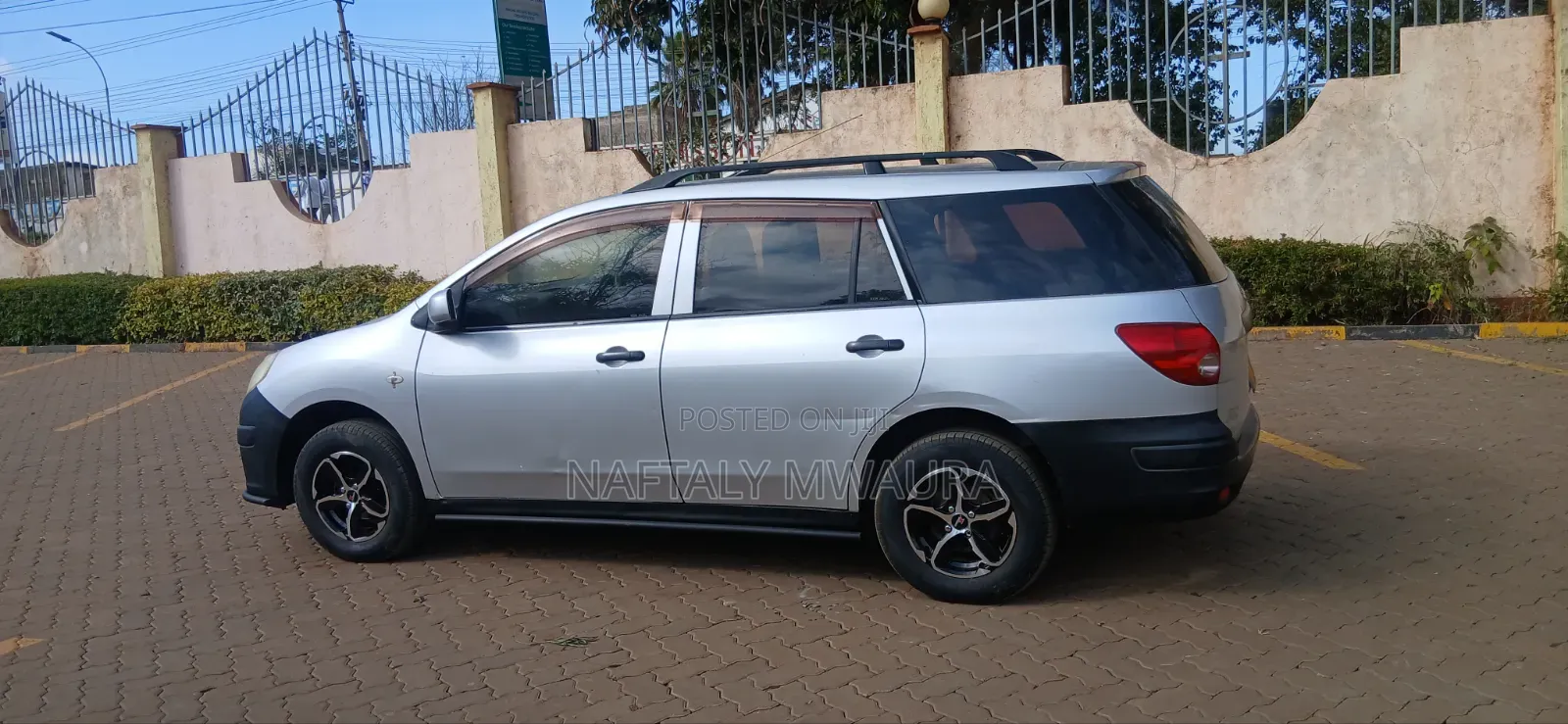 Nissan Advan 2013 Silver