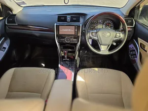 Toyota Premio 2018 White