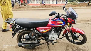 Bajaj Boxer 150 UG 2025 Red
