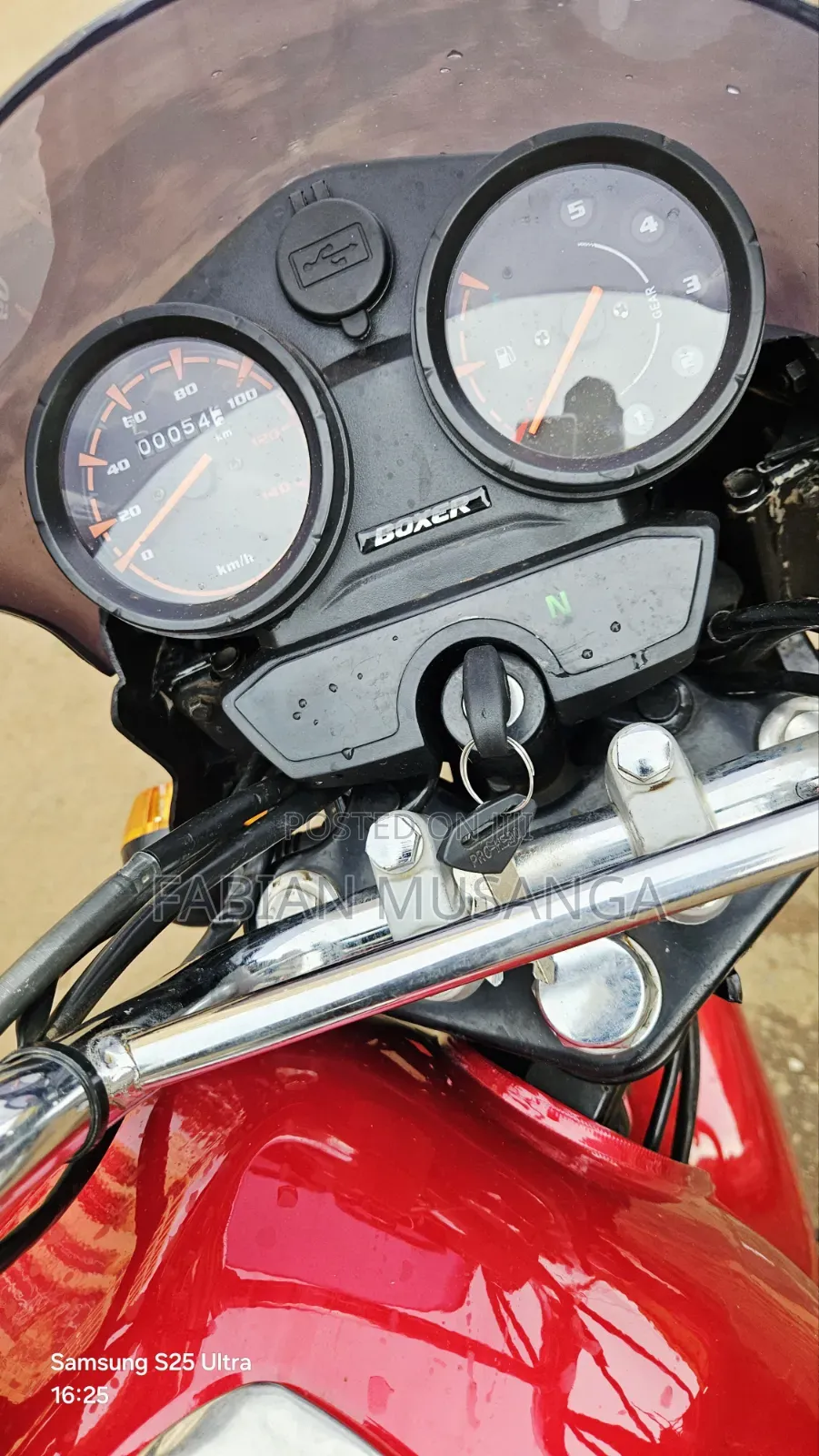 Bajaj Boxer 150 UG 2025 Red