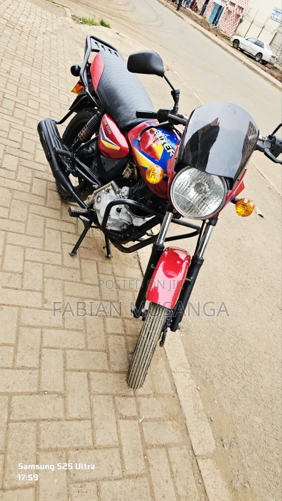 Bajaj Boxer 150 UG 2025 Red