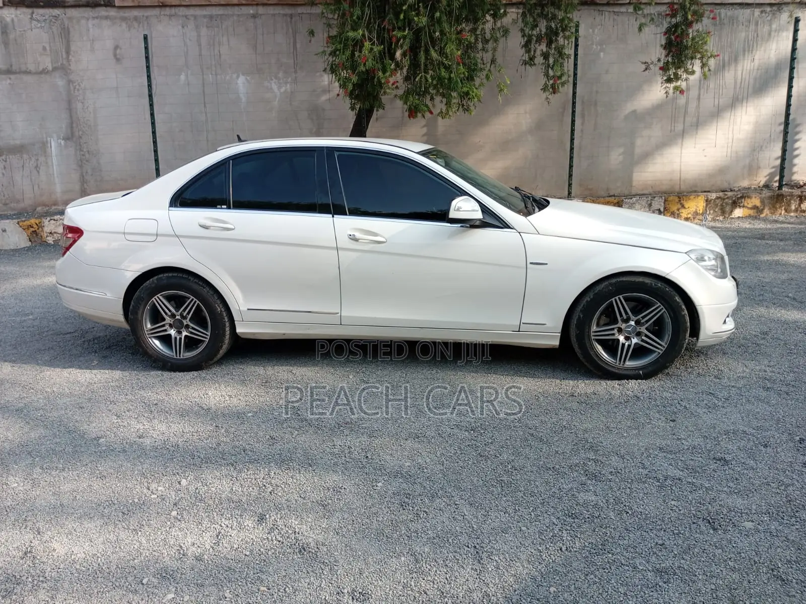 Mercedes-Benz C200 2009 White