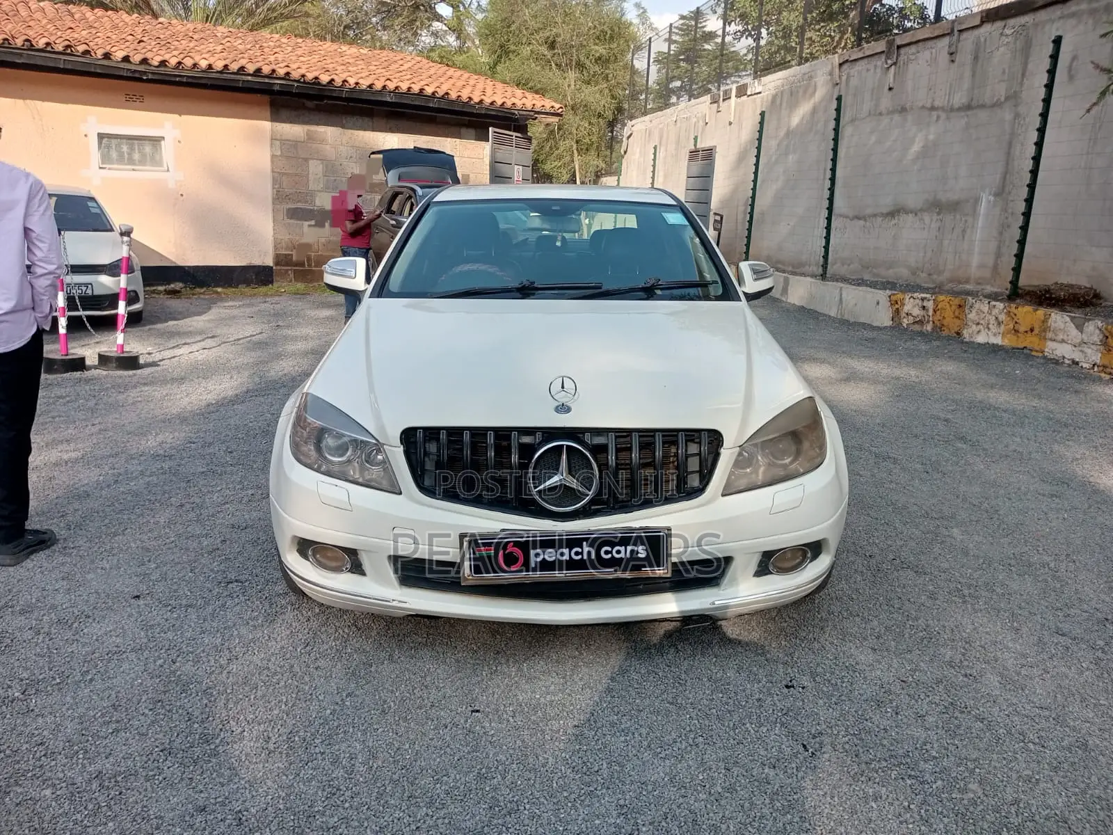 Mercedes-Benz C200 2009 White