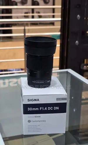 Sigma 30mm F1.4 DC DN Contemporary for Sony E-Mount Lens