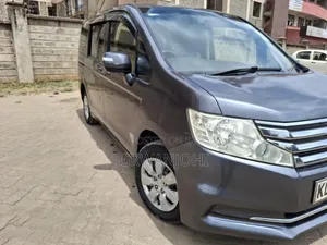 Honda Stepwgn 2014 Gray