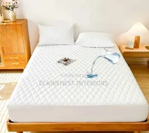 4 by 6 Hand Washable Nevy Blue and White Waterproof Mattress Protector