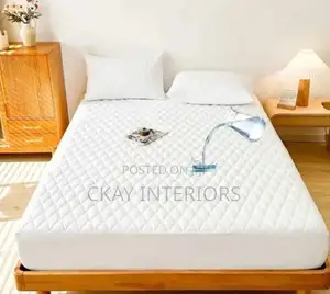 4 by 6 Hand Washable Nevy Blue and White Waterproof Mattress Protector