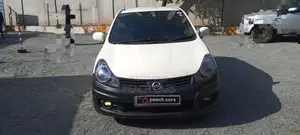 Nissan Advan 2015 White