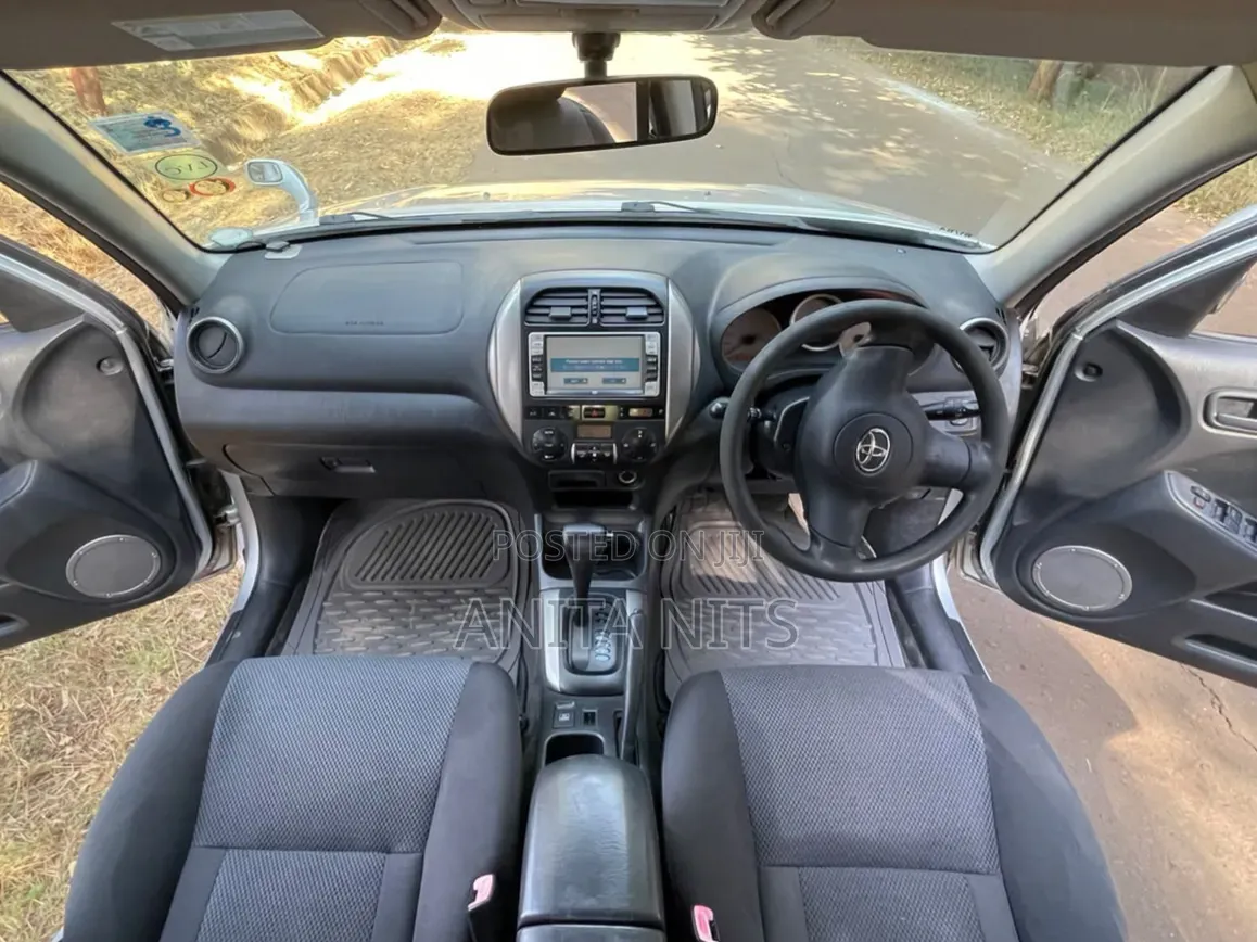 Toyota RAV4 2005 Silver