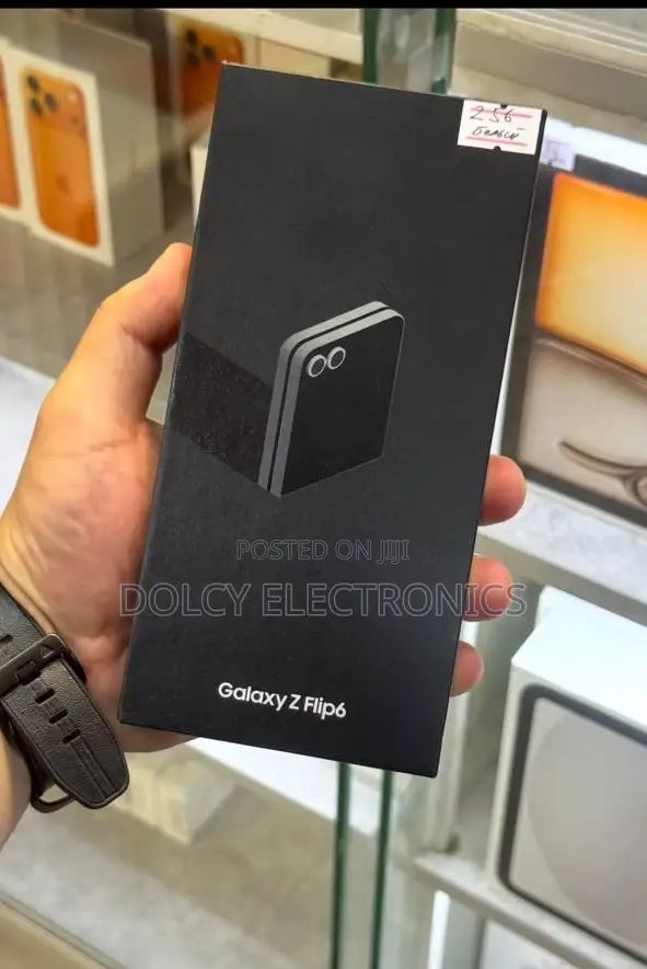 New Samsung Galaxy Z Flip6 256 GB Black