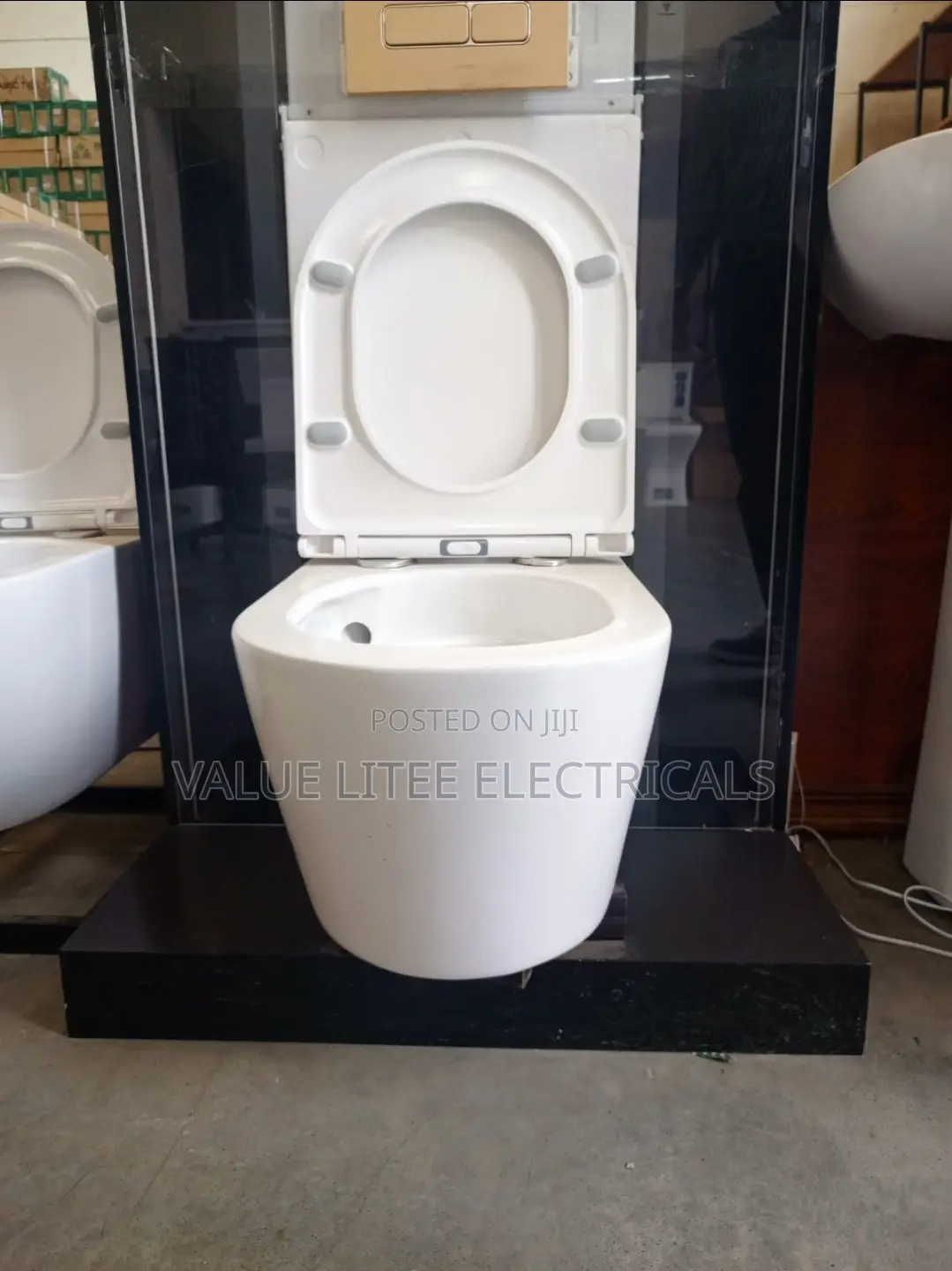 Floating Wall Hung Toilet Ceramic White