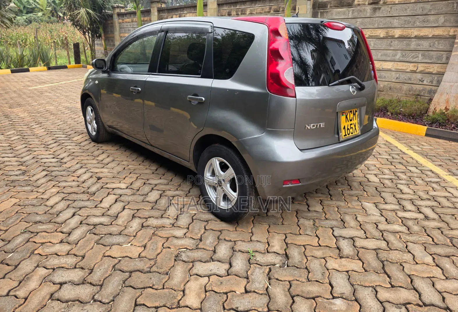Nissan Note 2010 Gray