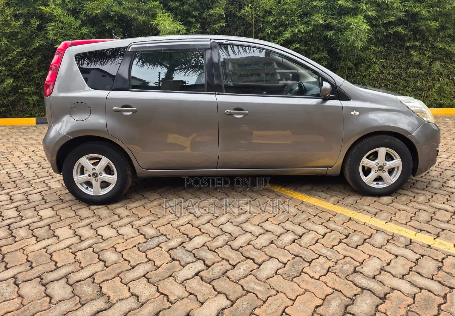 Nissan Note 2010 Gray