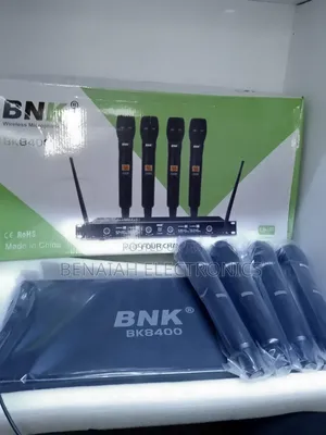 BNK Bk8400 With Four Handheld Microphones