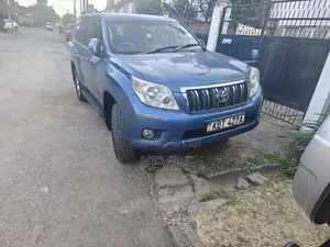 Toyota Land Cruiser Prado 2012 Blue