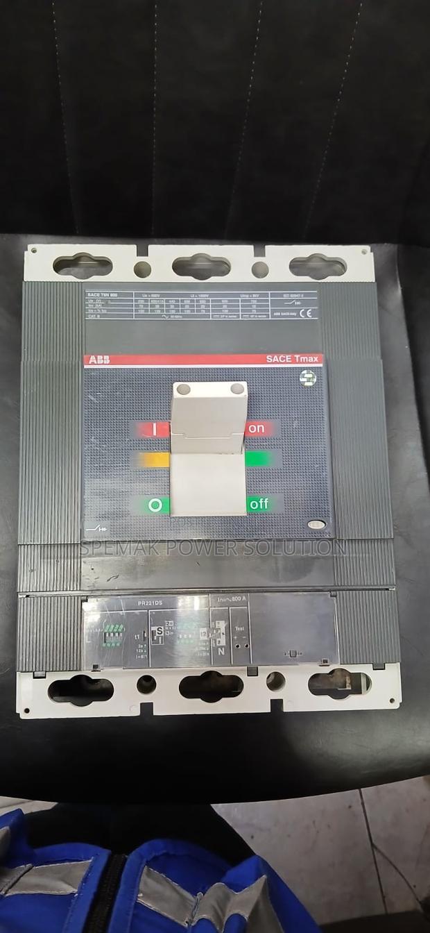 800amps ABB McCb