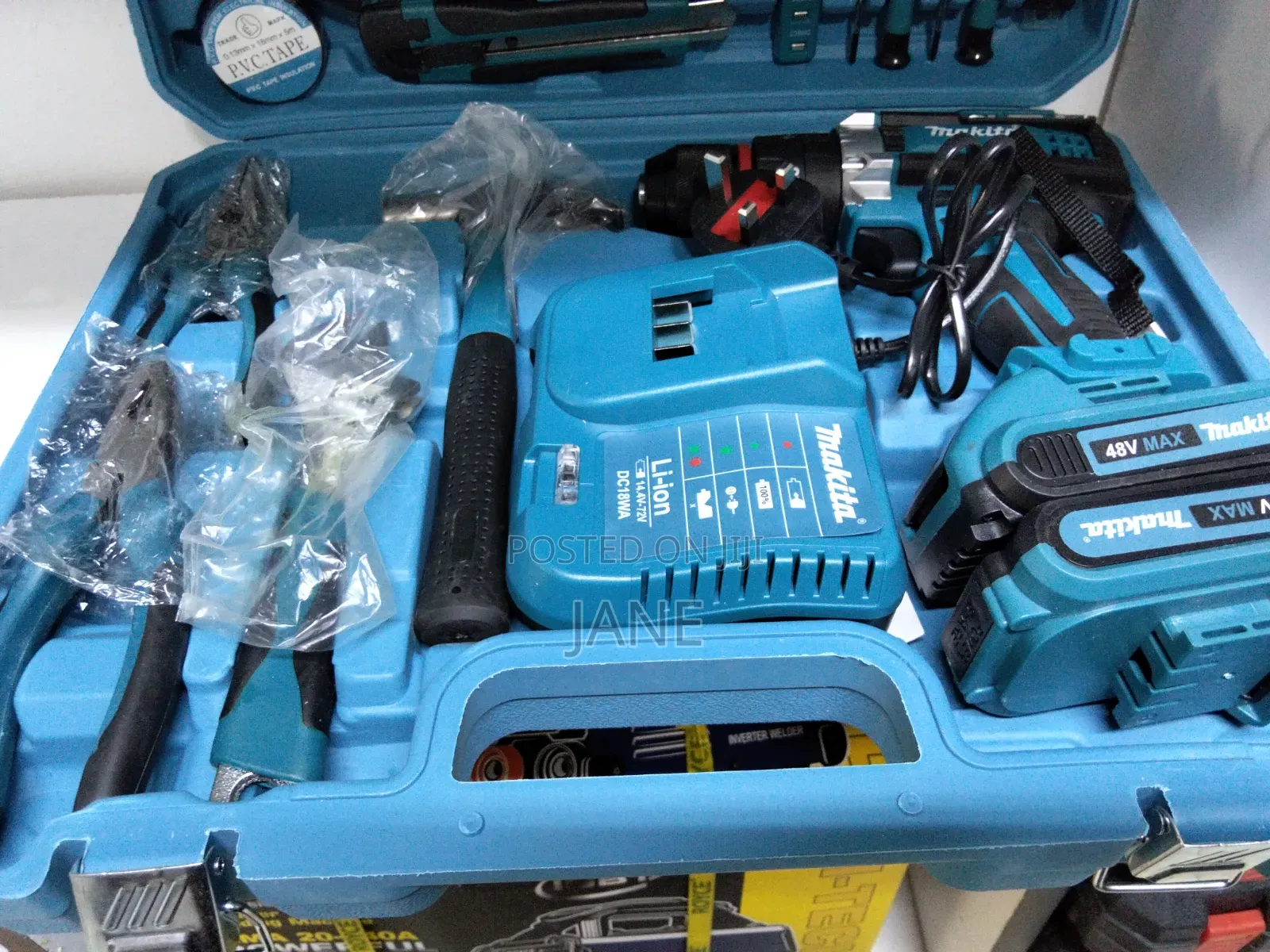 Makita Cordless Drill Set