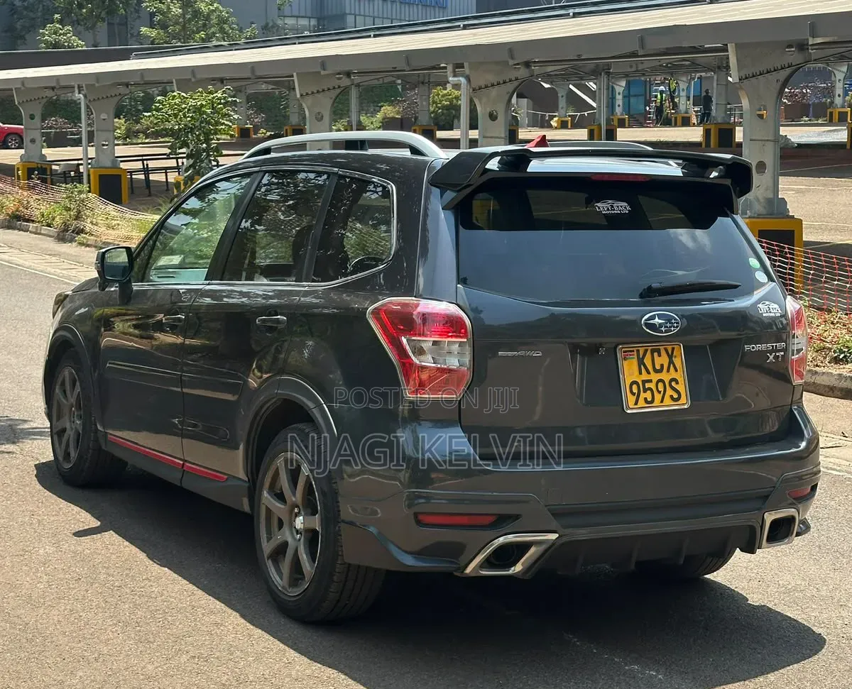 Subaru Forester 2012 Gray