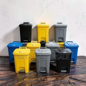 Wholesale Prices 30L Litres Hard Plastic Waste Garbage Dust Pedal Bin.