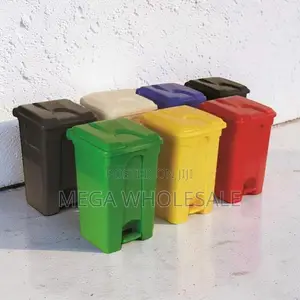 Factory Direct Prices 30L Hard Plastic Waste Garbage Dust Pedal Bin