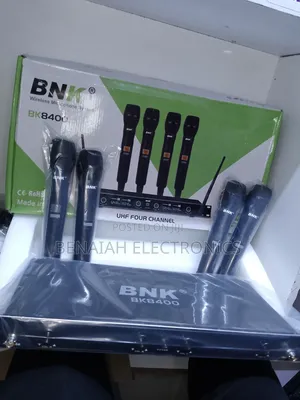 BNK Professional Microphone, Four Handheld Microphones, Four Channels