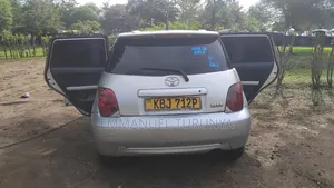 Toyota IST 2025 Silver
