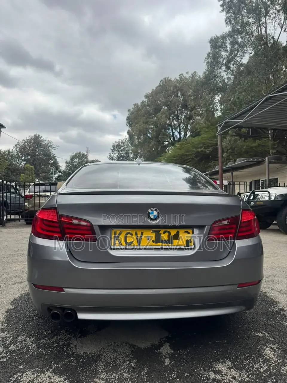 BMW 528i 2012 Gray