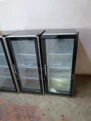Display Showcase Chiller 200