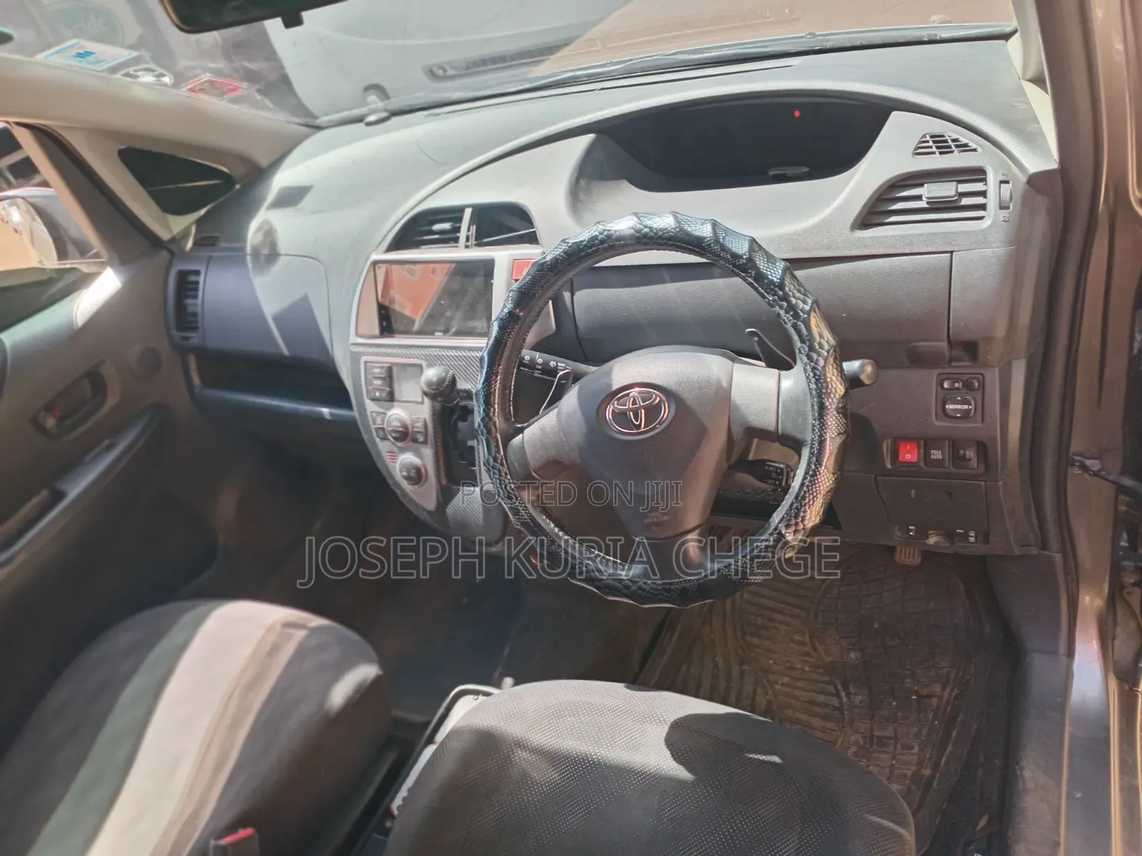 Toyota Ractis 2008 Gray