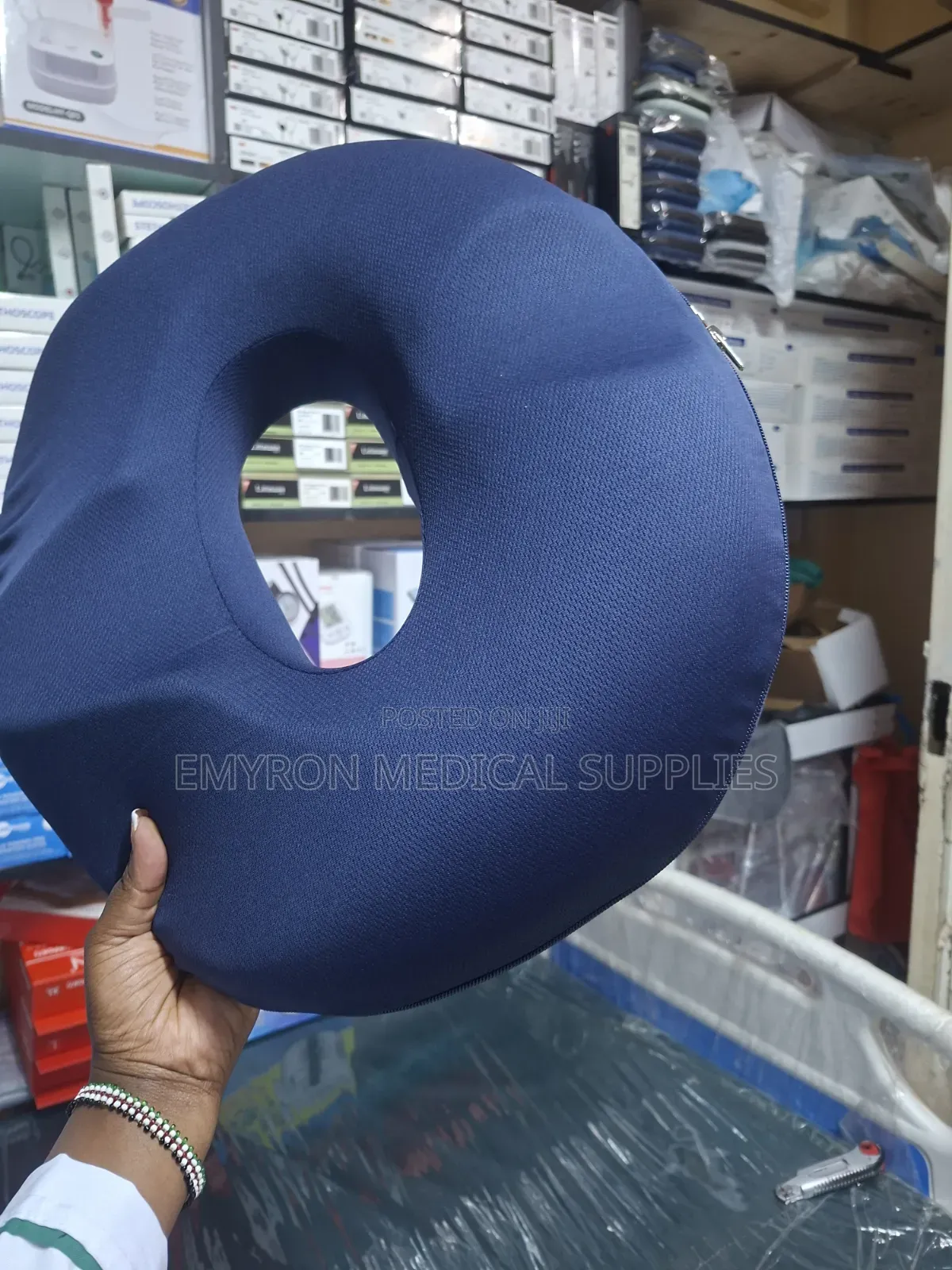 Medical Donut Cushion —