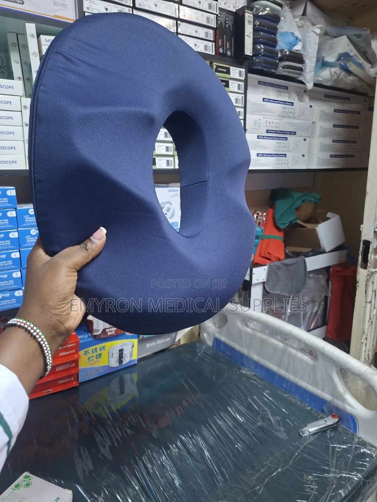 Medical Donut Cushion —