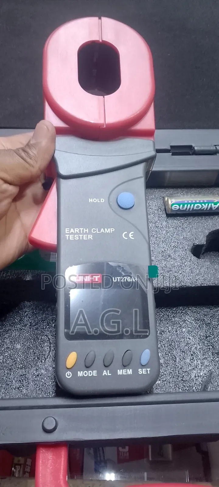 UNI-T (UT276A) Earth Clamp Tester