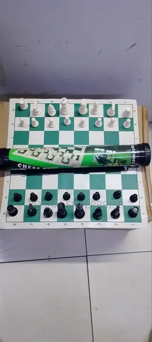 Portable Chess Set