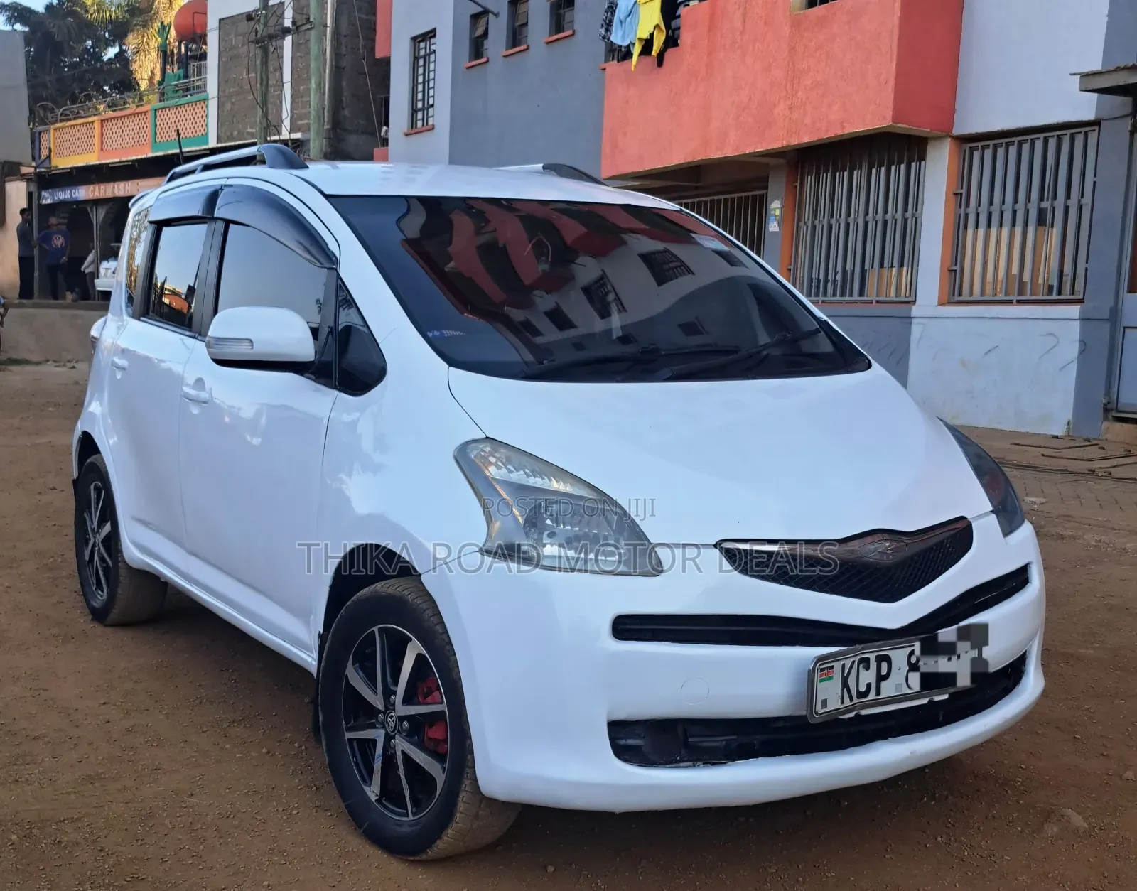 Toyota Ractis 2010 White