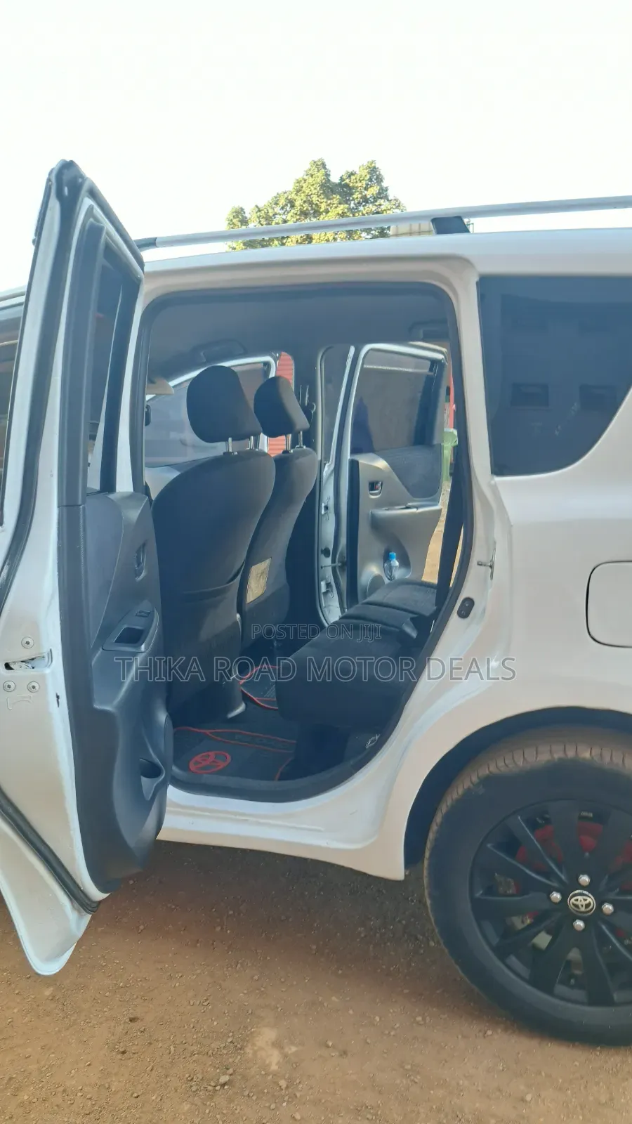 Toyota Ractis 2010 White