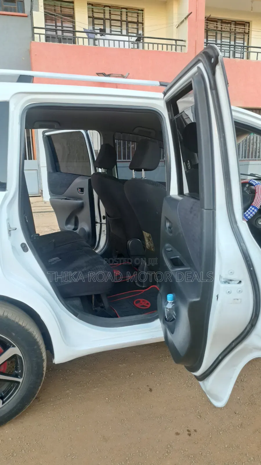 Toyota Ractis 2010 White