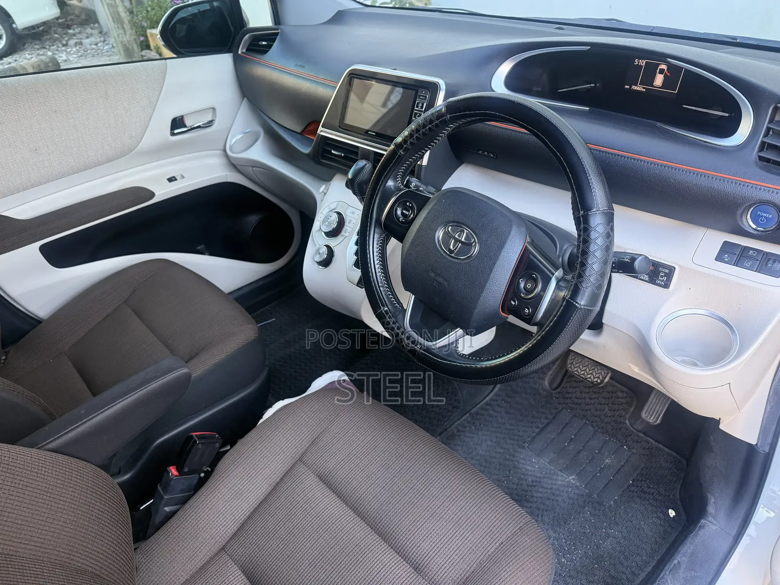 Toyota Sienta 2018 Pearl