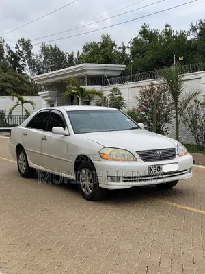 Toyota Mark II 2000 White