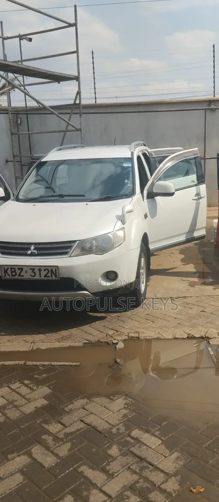 Mitsubishi Outlander 2007 White